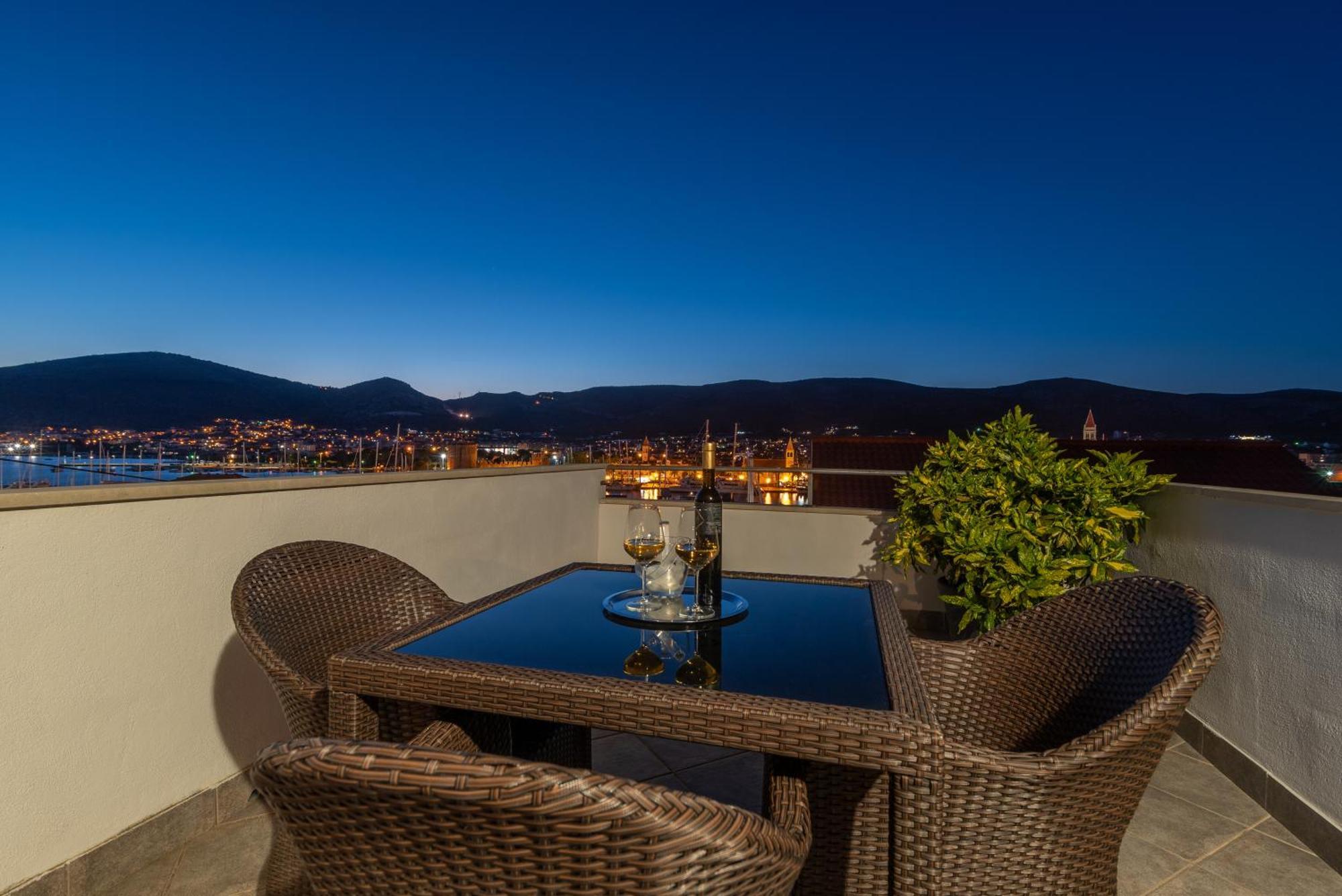 Apartments Orlic Trogir Eksteriør billede