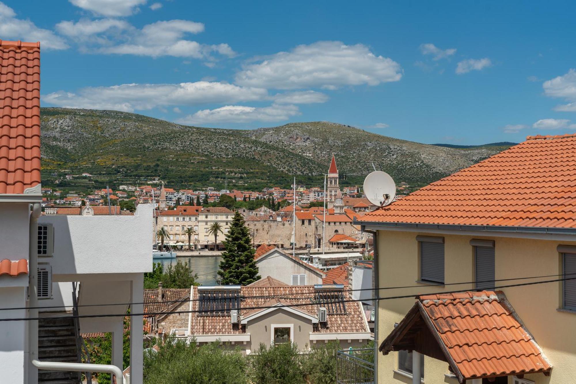 Apartments Orlic Trogir Eksteriør billede